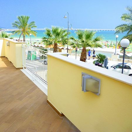 דירות מנפרדוניה Mare E Castello מראה חיצוני תמונה
