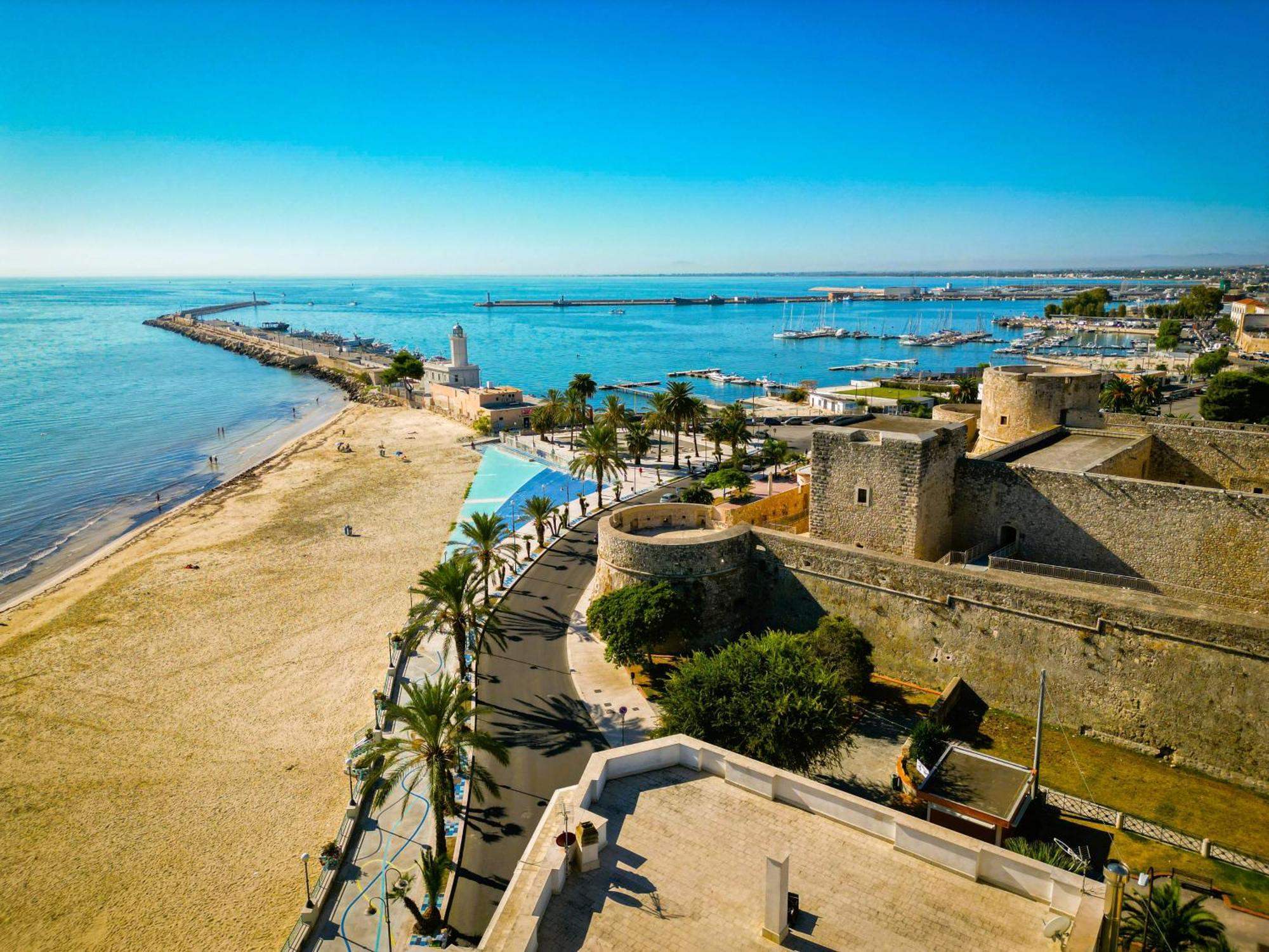 דירות מנפרדוניה Mare E Castello מראה חיצוני תמונה