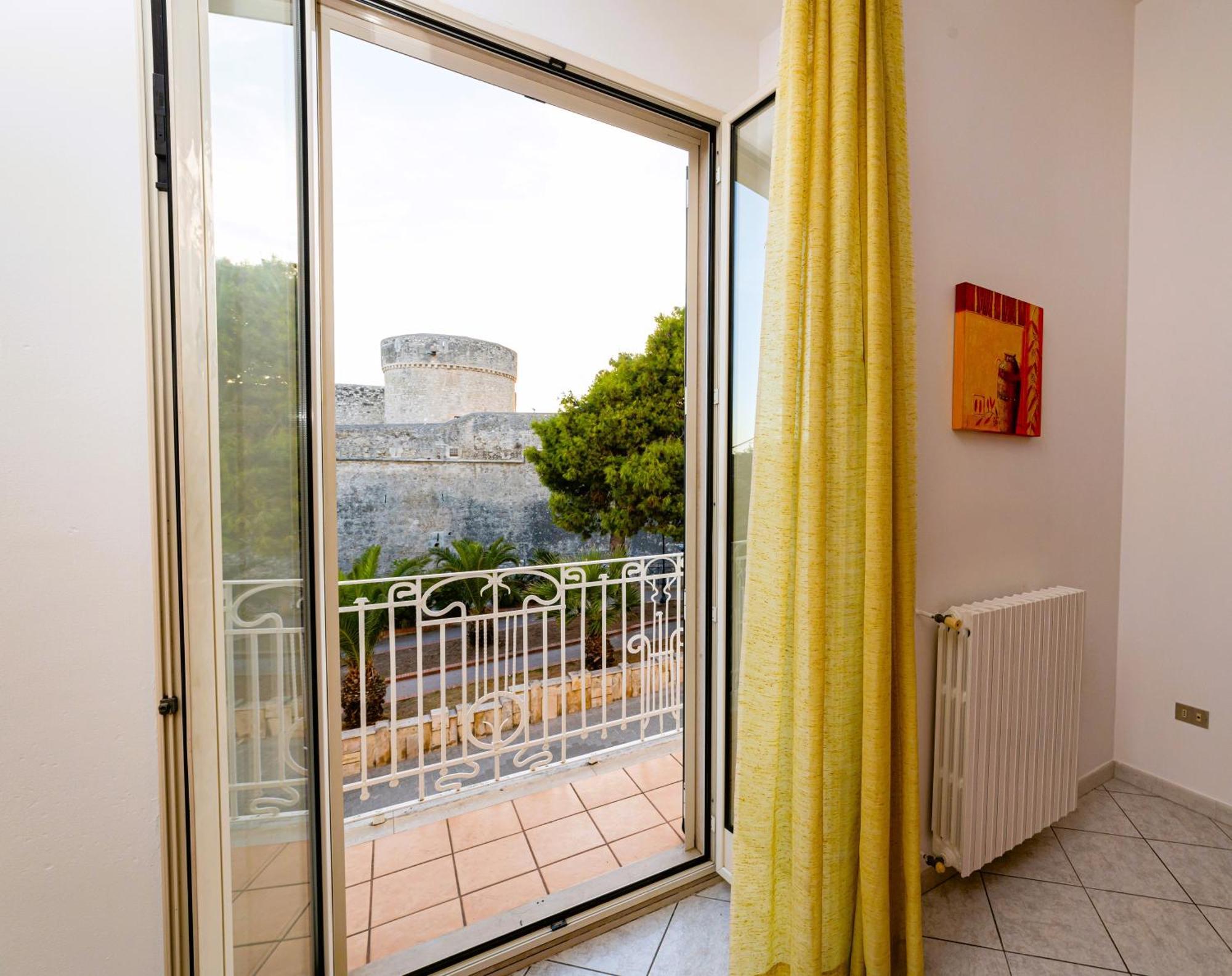 דירות מנפרדוניה Mare E Castello מראה חיצוני תמונה